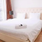 Vinhomes Central Park Athena Apartment- Can Ho Dich Vu Cho Thue